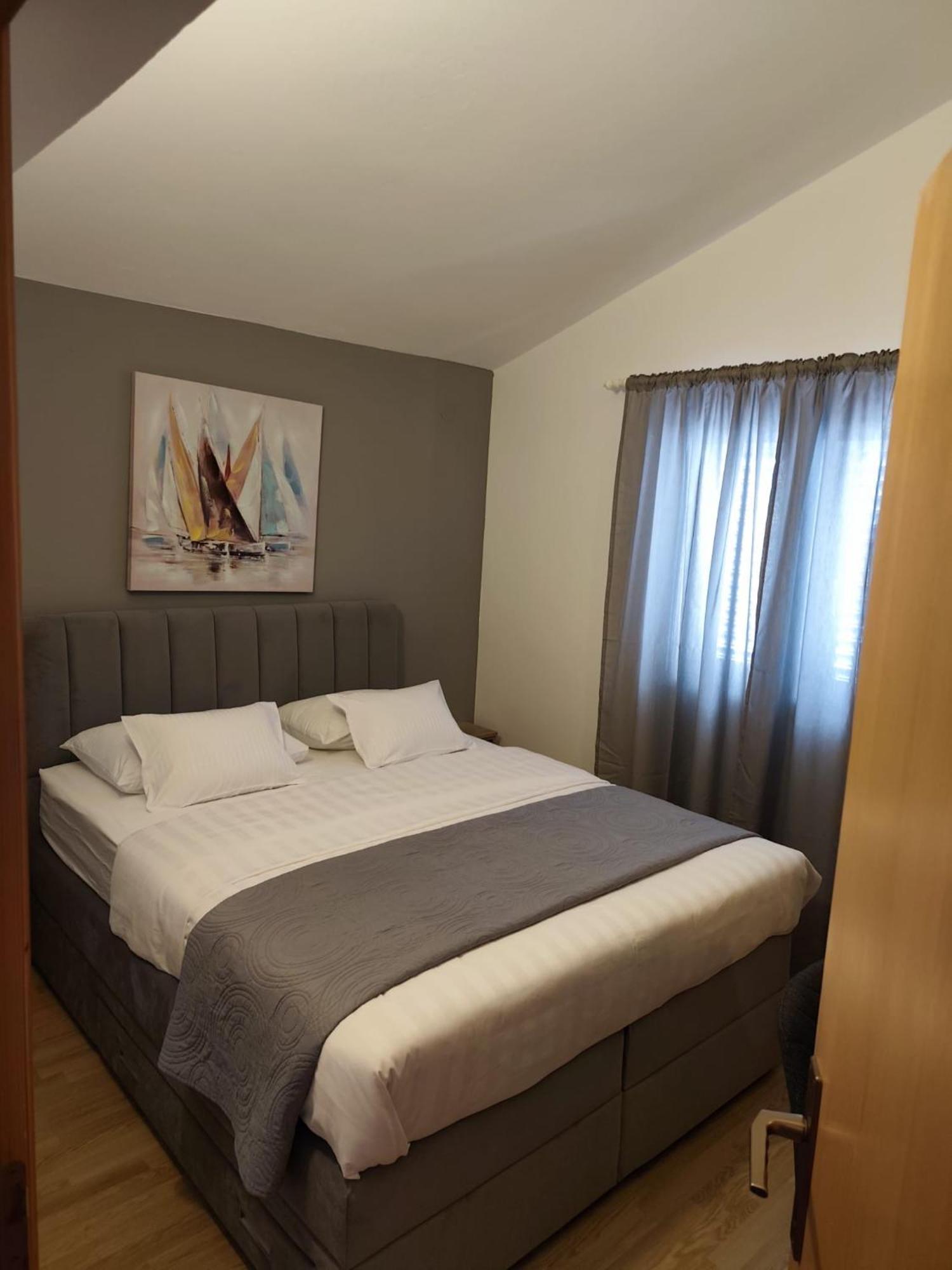 Apartments Tomic Biograd Na Moru Dış mekan fotoğraf